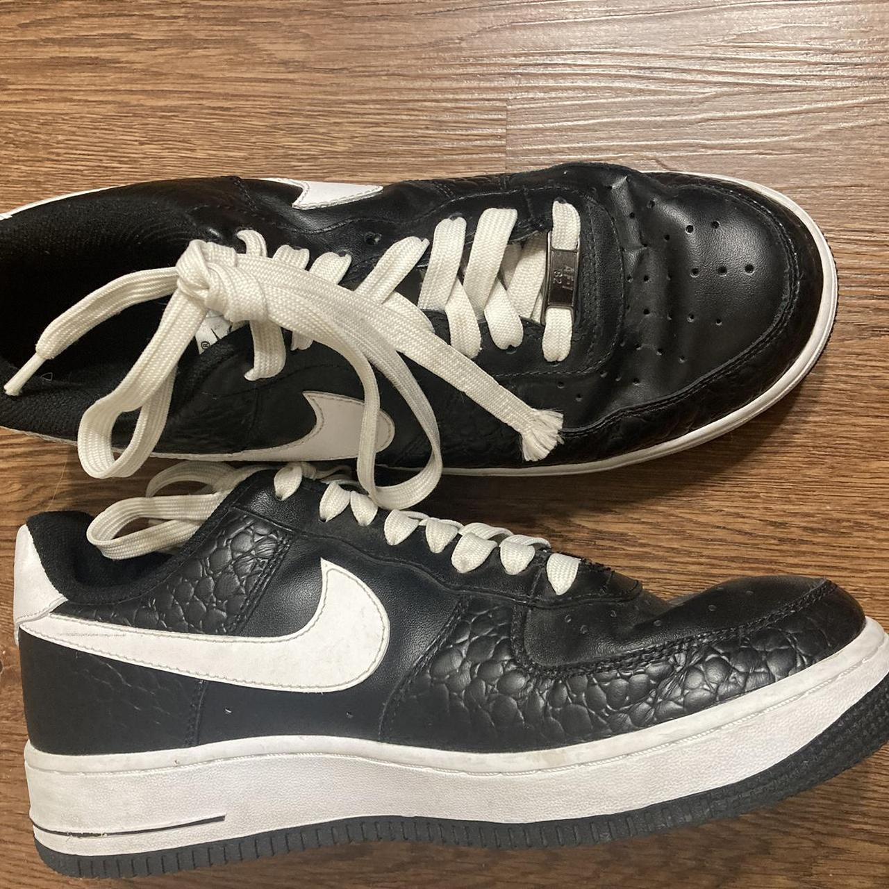 size 9 nike women's sneakers