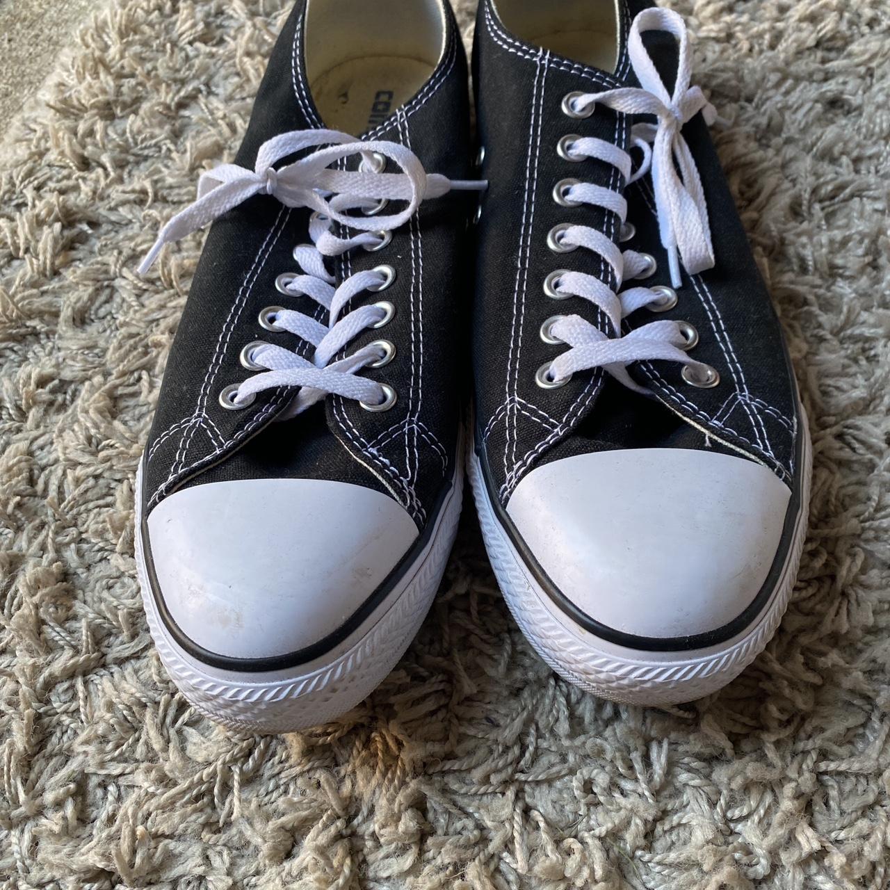 black converse trainers size 5