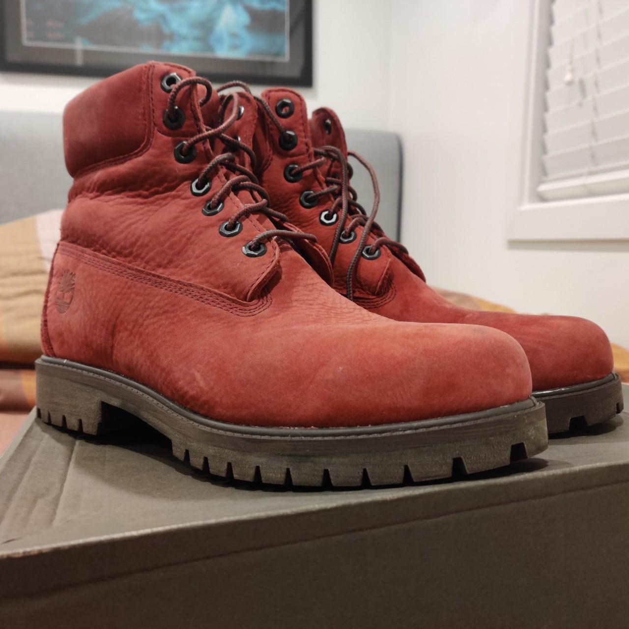 Dark deals red timberlands