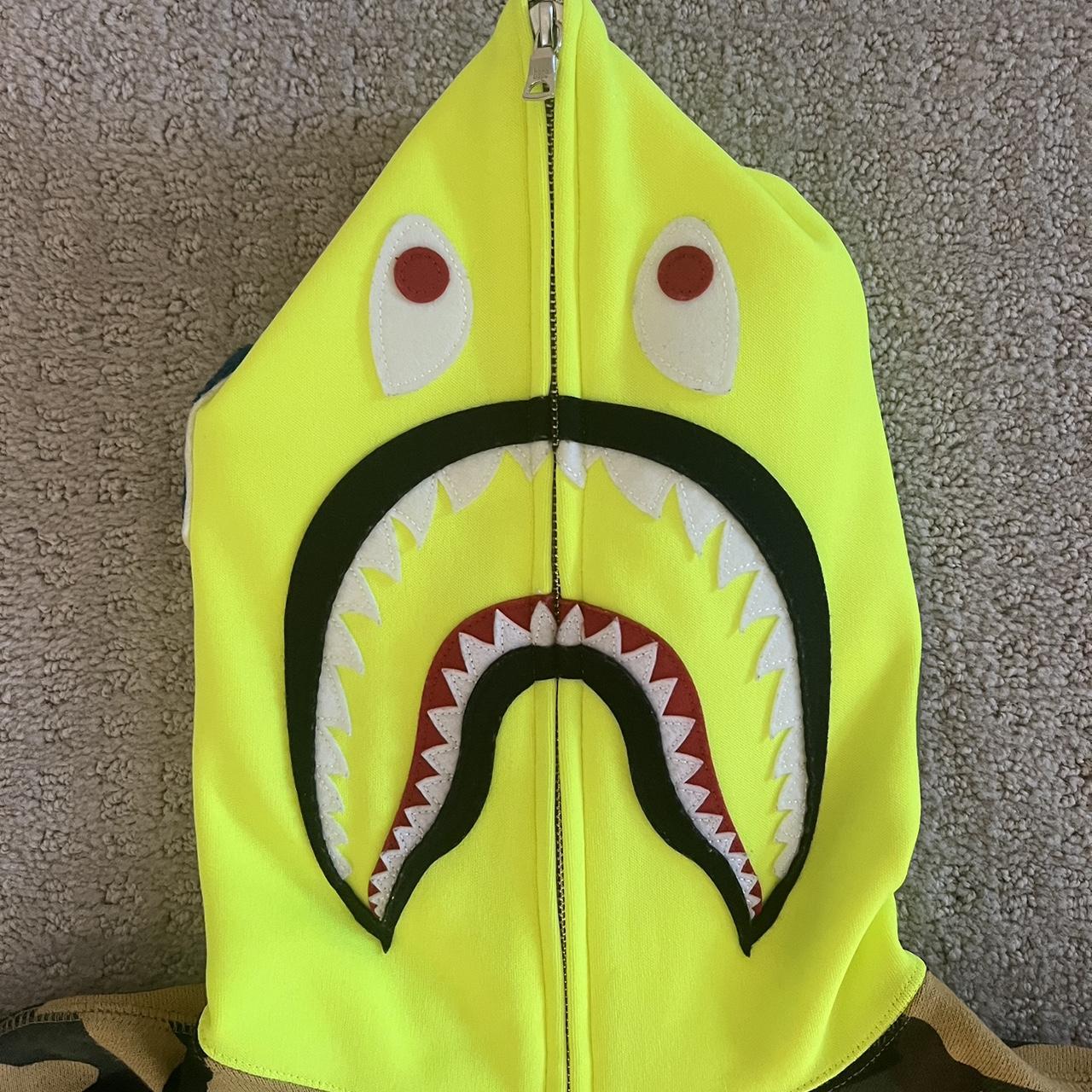 BAPE World Gone Mad Hoodie Amazing Condition Seek... - Depop