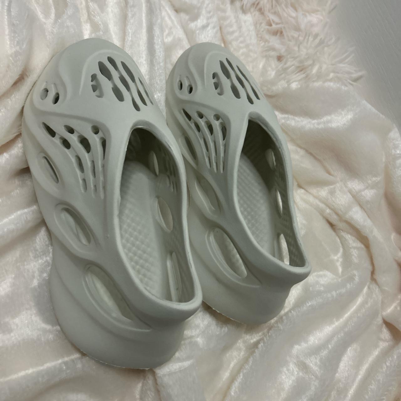 faux yeezy foam runner