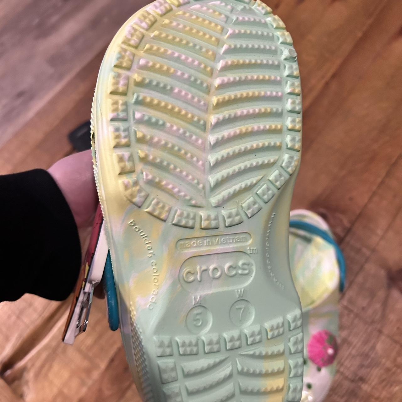 Ladies Jimmy Buffet Margarita Crocs Womens Size 7 /... Depop