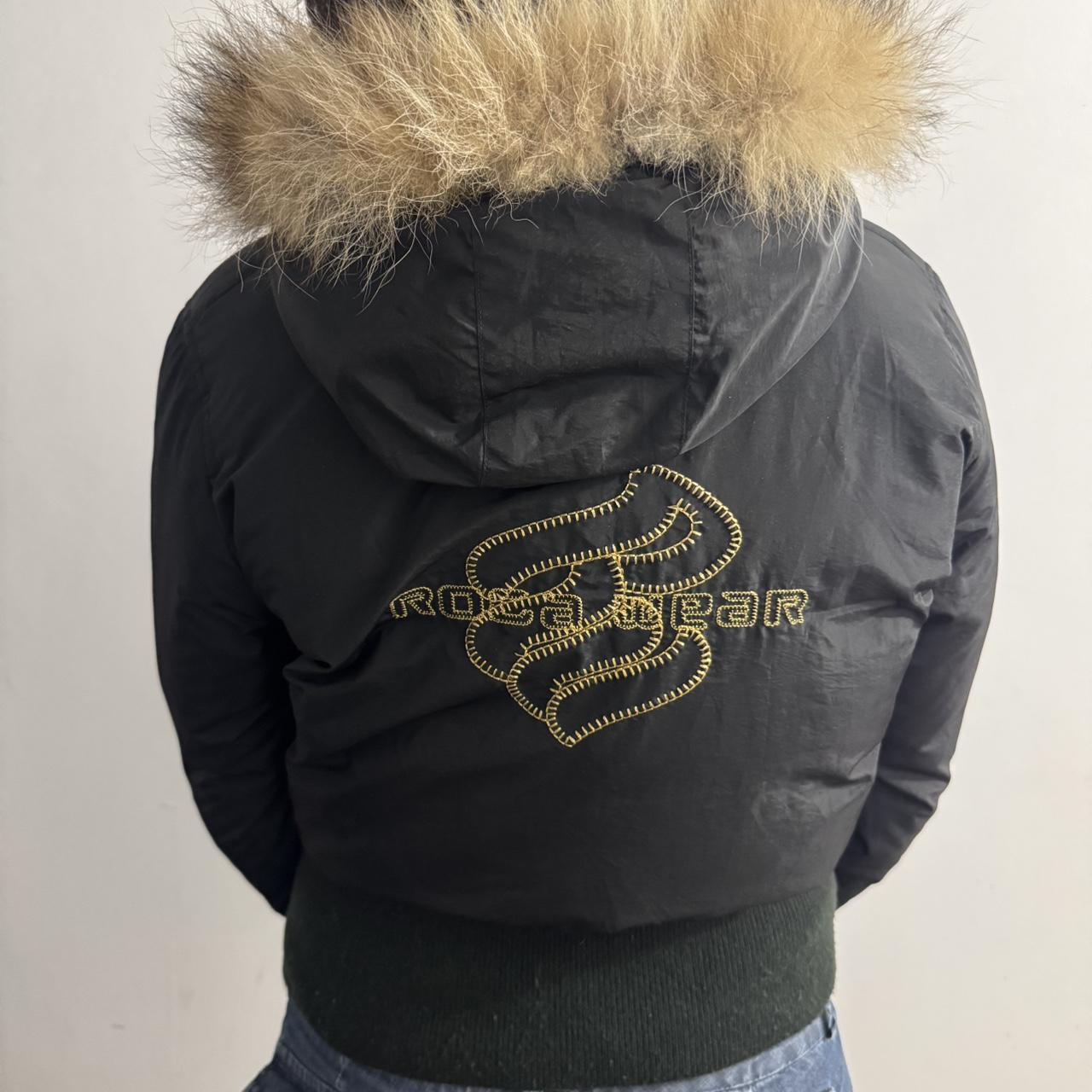 Y2k fur-jacket - Depop