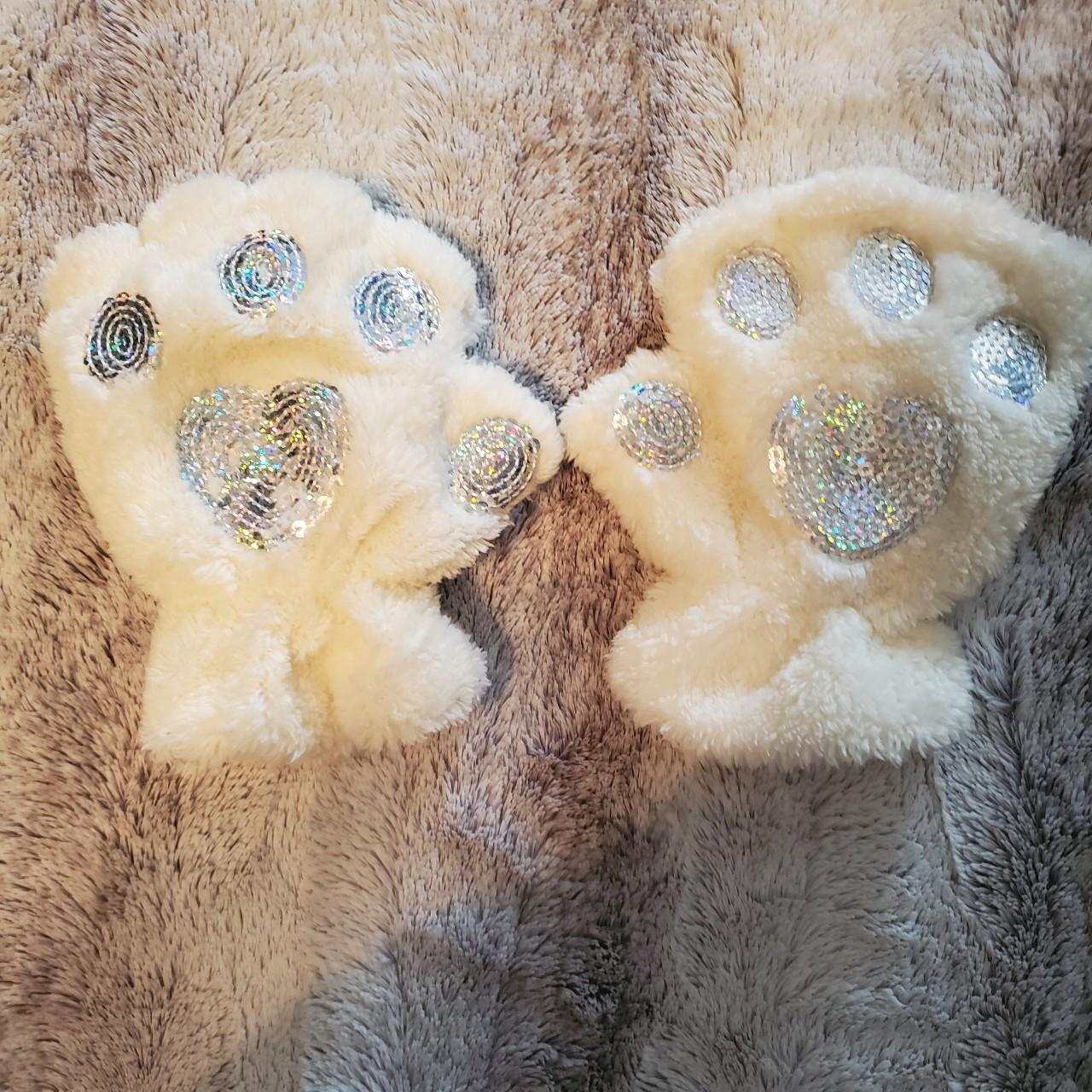 Fluffy fingerless gloves with holographic sequins!... Depop