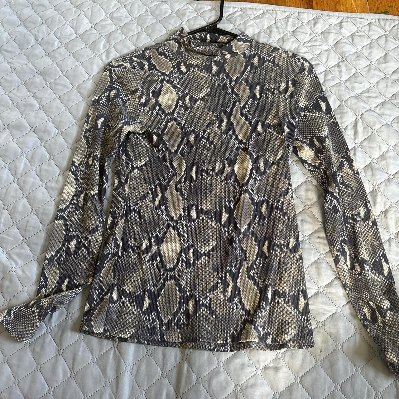 item listed by aliciabotello222