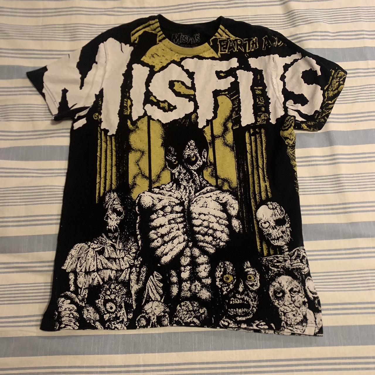 Super sick all around misfits black and yellow t... - Depop