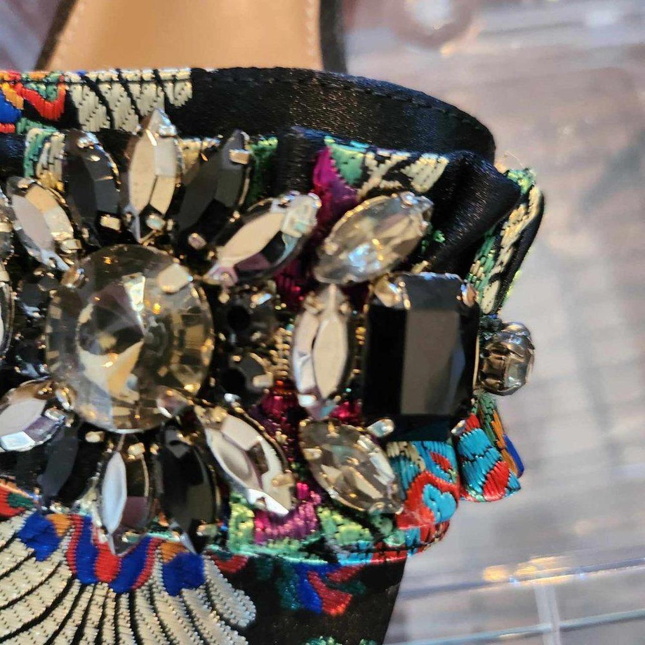 Step out in style with Steve Madden's Depop