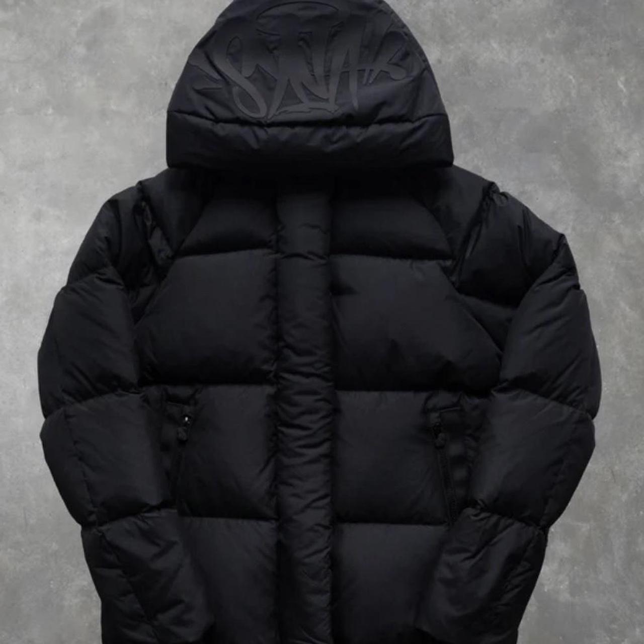 Medium sized black syna world puffer jacket | Depop