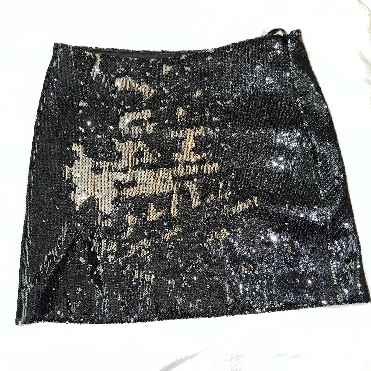 Sequin shifting French Connection skirt. Size 2.... - Depop