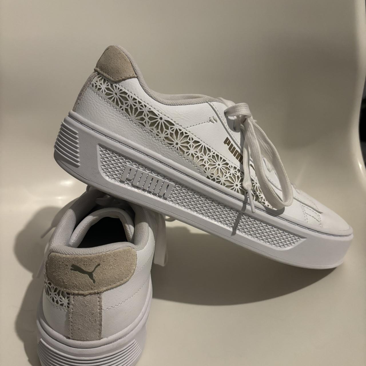puma new white sneakers