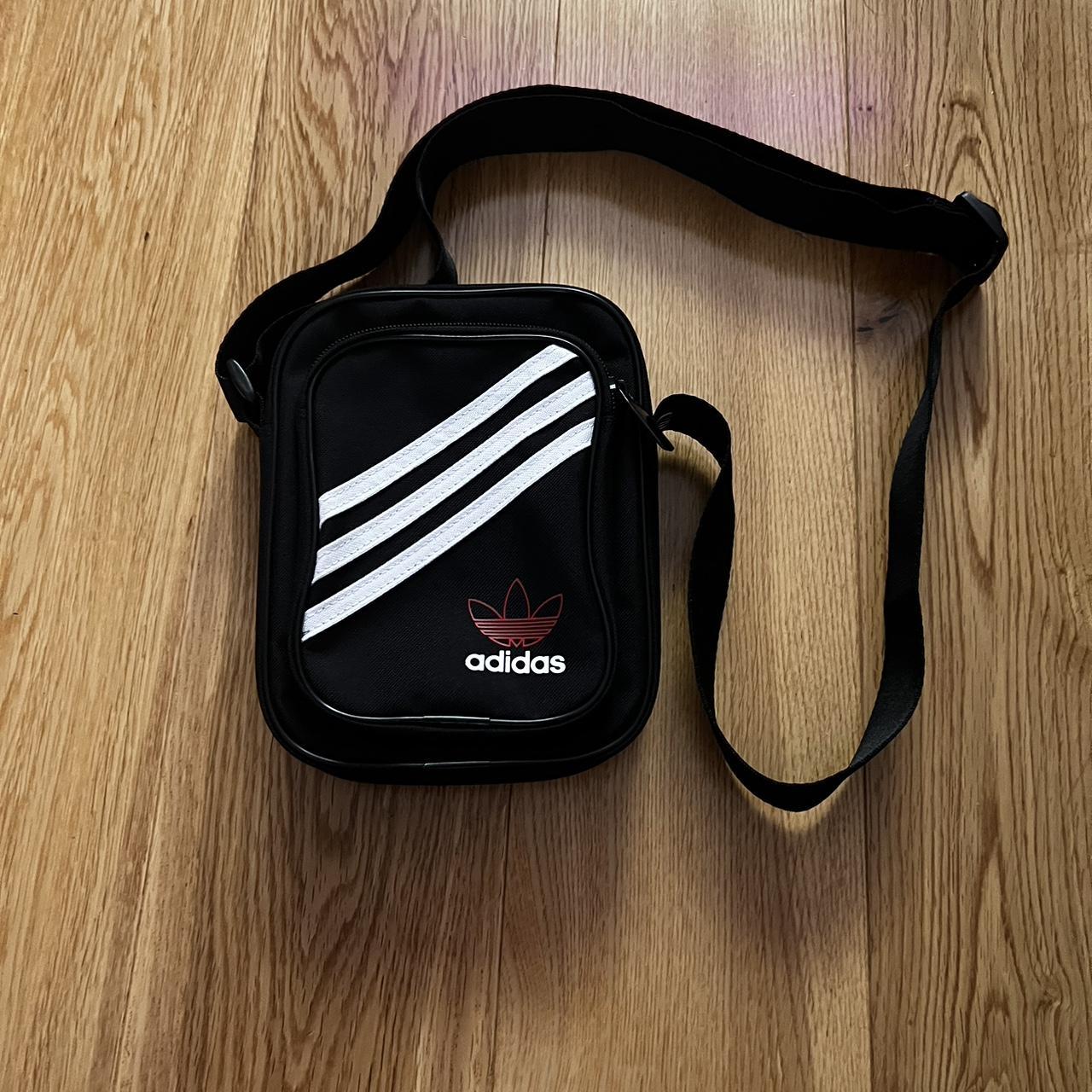 Adidas shops man pouch