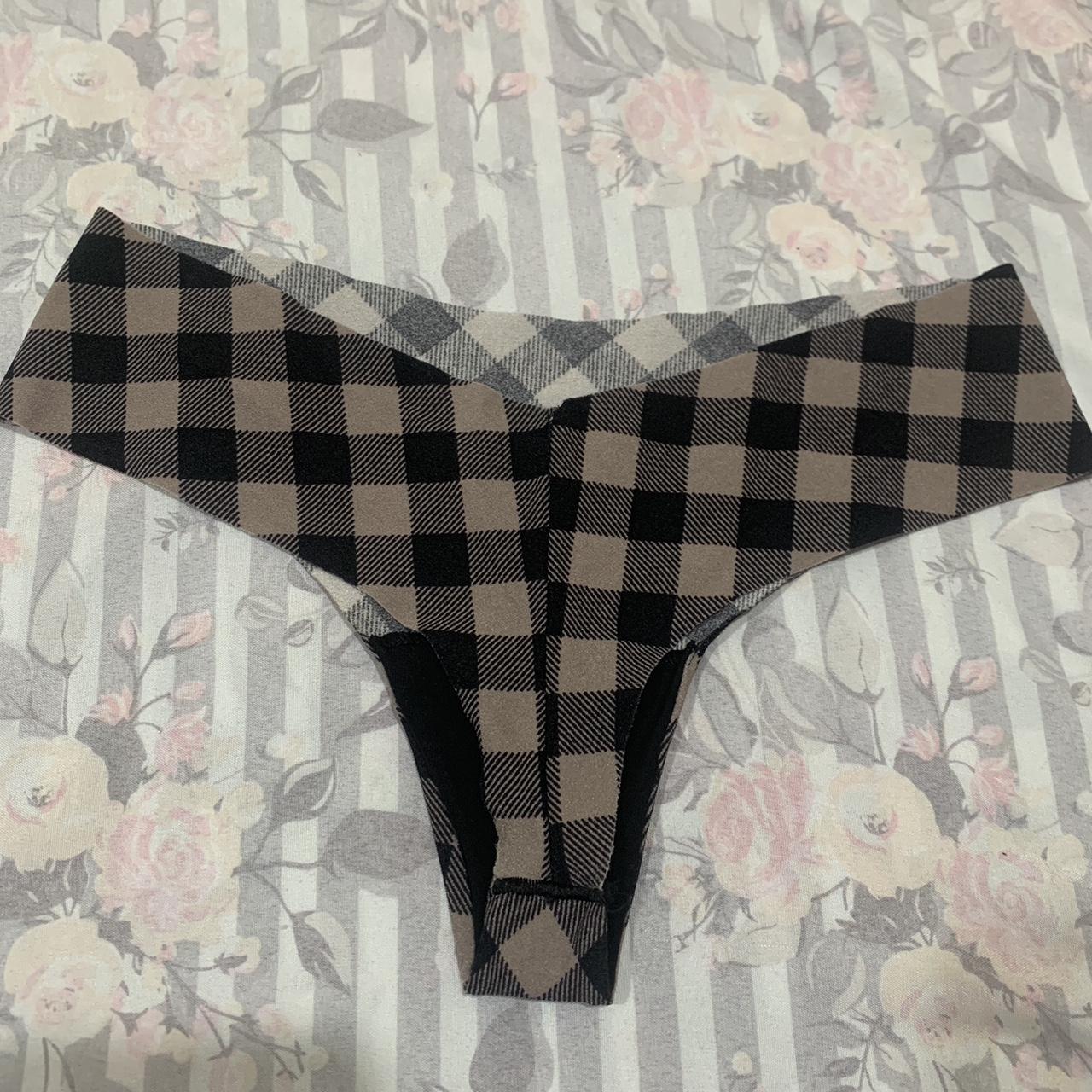 No line thong panty Victoria secret Flattering on... Depop