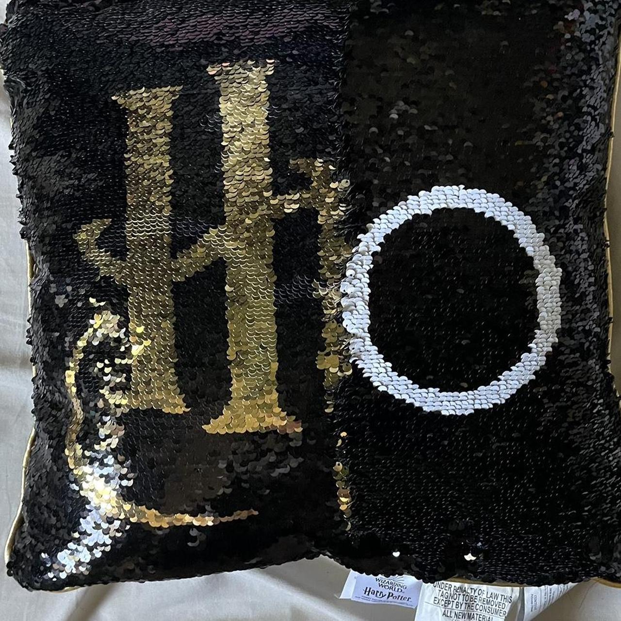 Reversible Harry Potter Sequin Pillow No issues