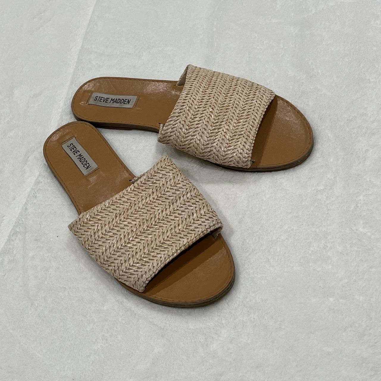 SALE！Steve Madden♪デイリーに活躍★Karolynサンダル Steve Madden Karolyn Sandal | Depop