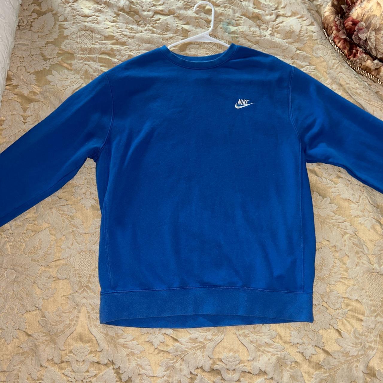 nike crew neck club sweatshirt blue