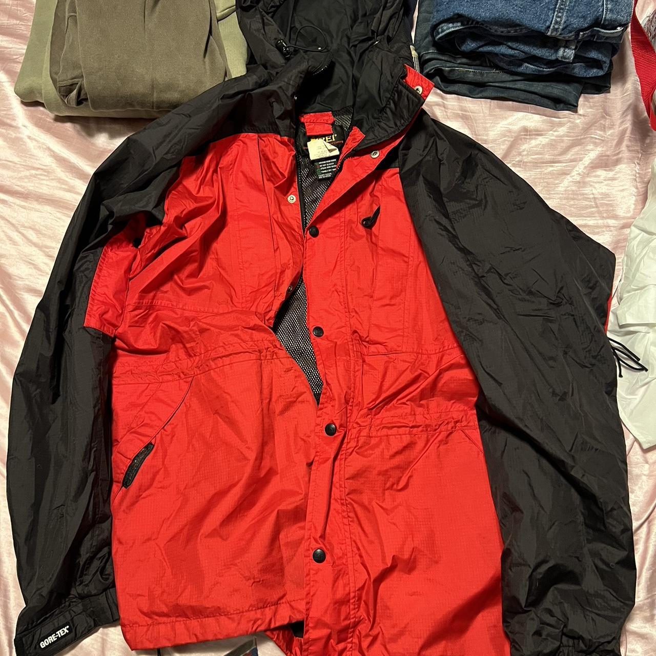 really nice thick rei jacket no stains or holes - Depop