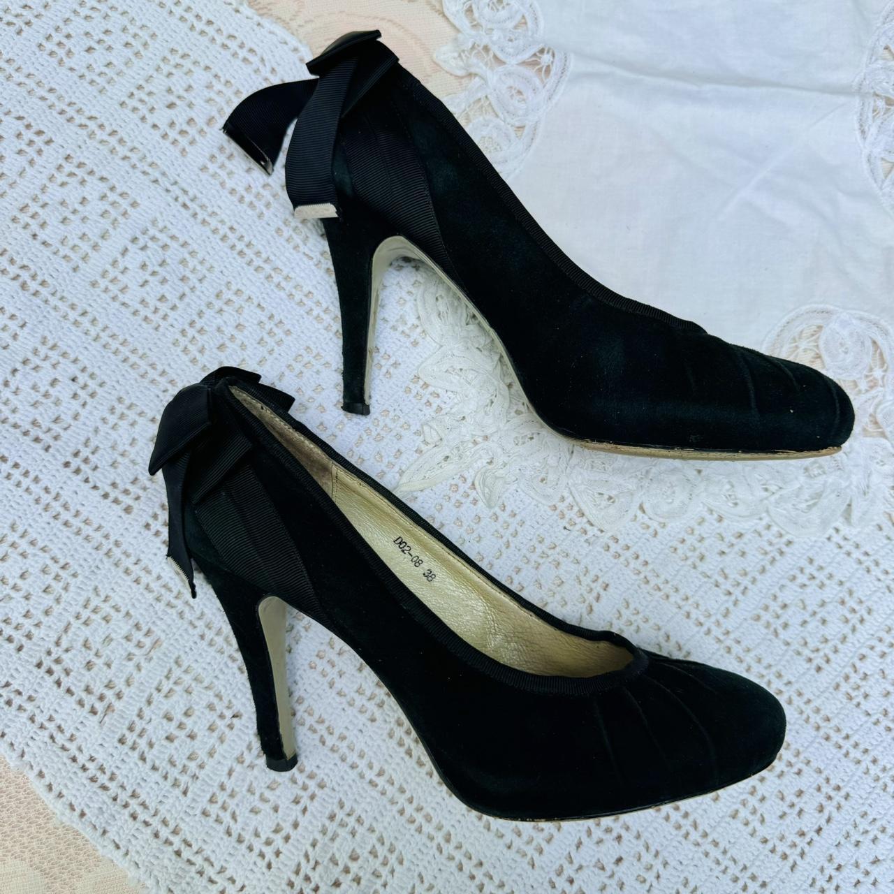 salvatore ferragamo black shoes