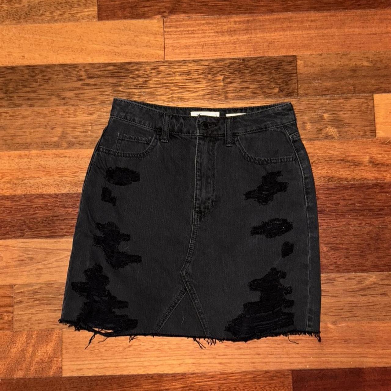 Hollister black 2024 jean skirt