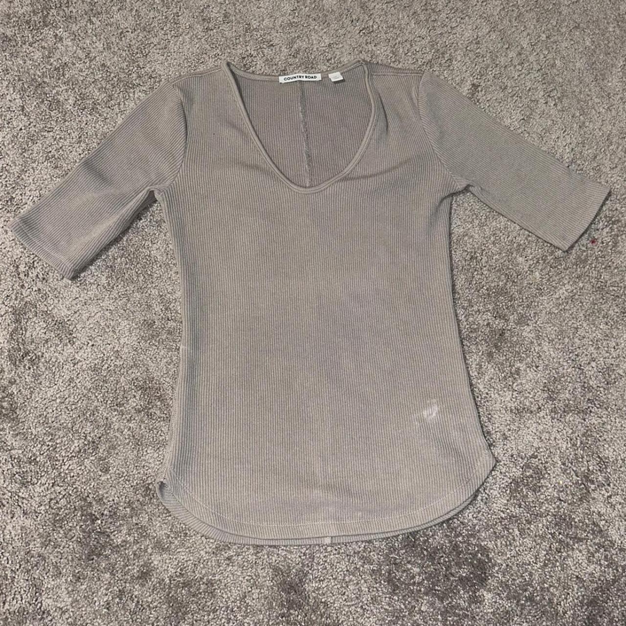 plain grey country road t-shirt, 3/4 sleeves,... - Depop