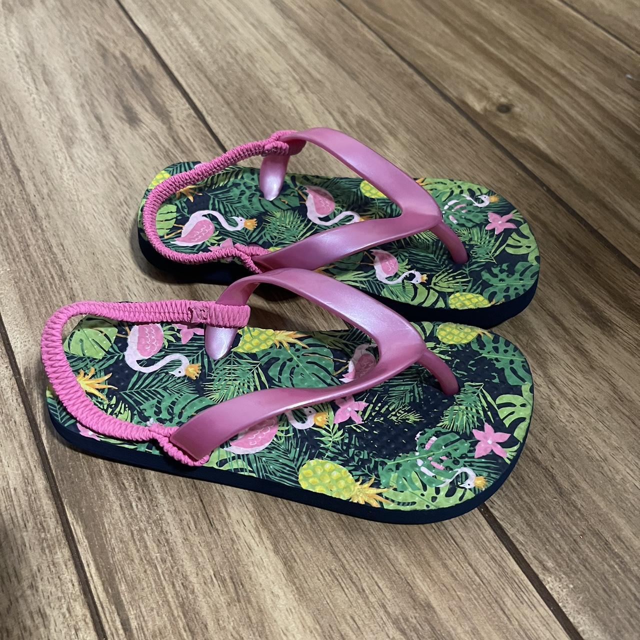 Little girls flip flops online