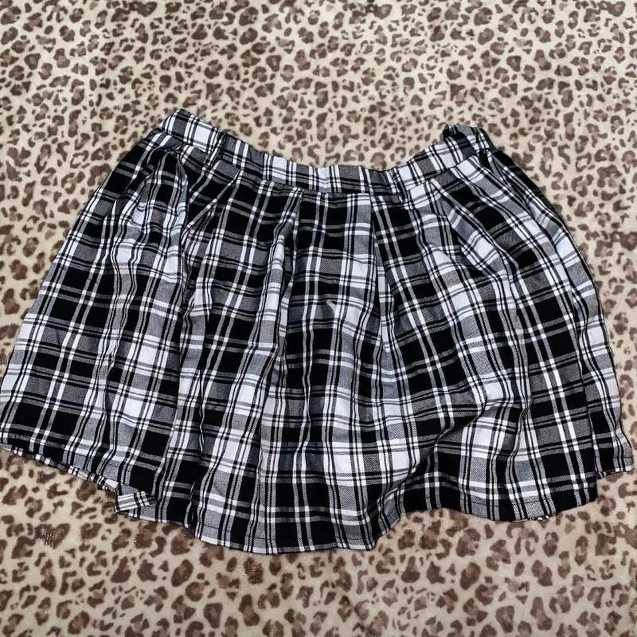Hot topic pleated skirt Size XL Great condition Emo... - Depop