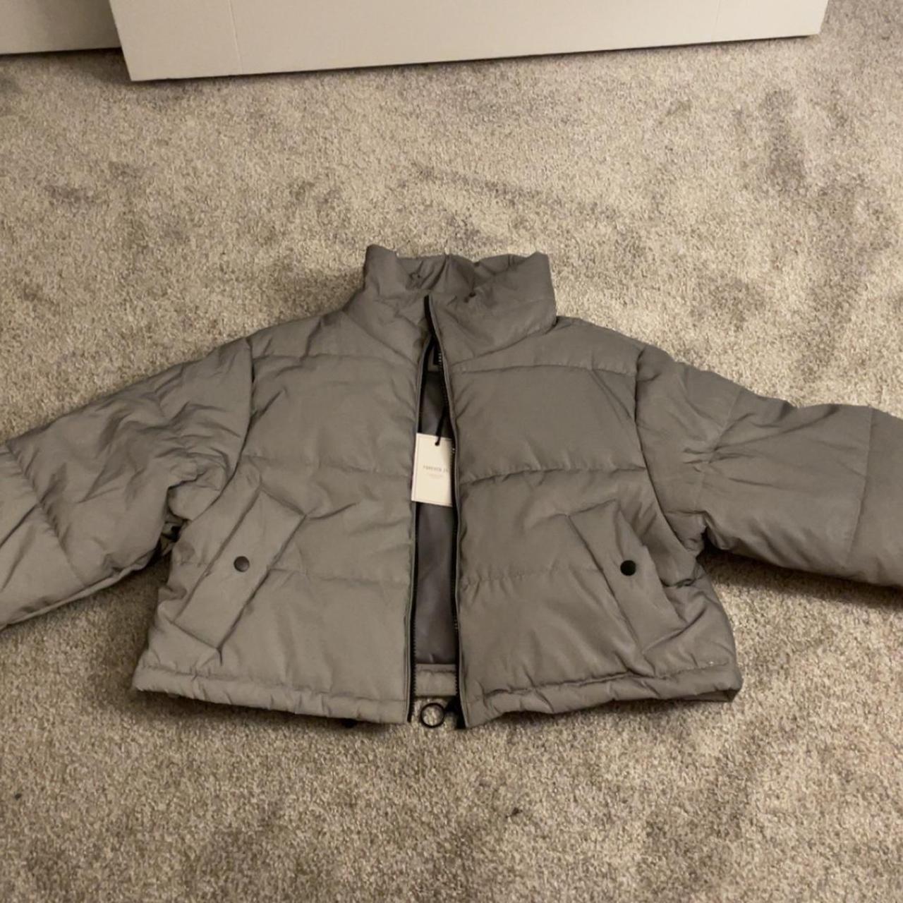 Silver puffer clearance jacket forever 21