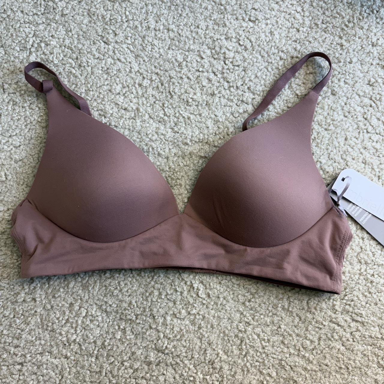 item listed by clrtyson