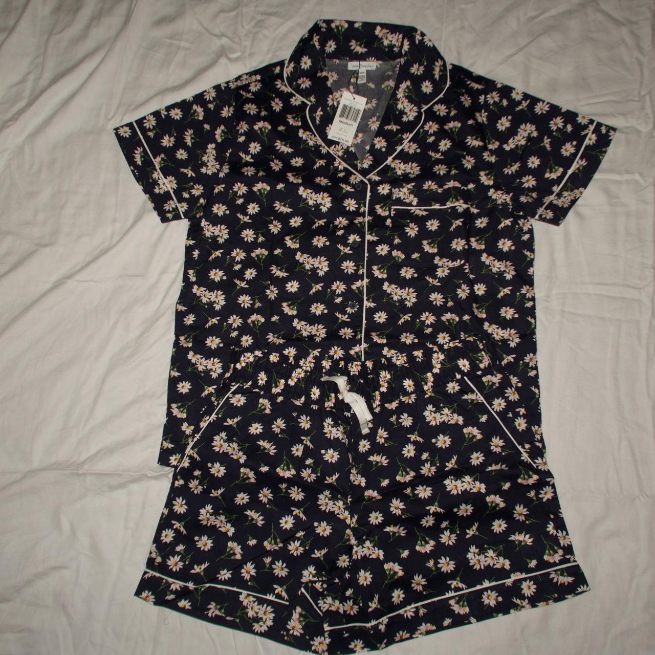 Vera bradley ShortSleeved Pajama Set M falling... Depop