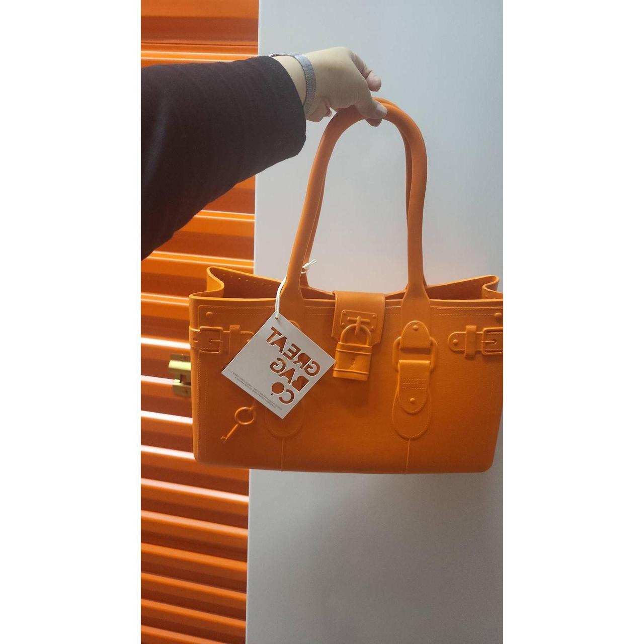 item listed by aprilstore