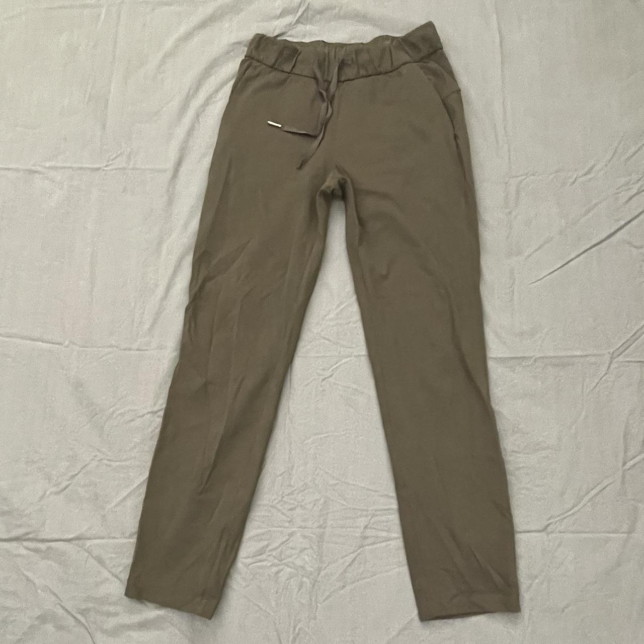 Lululemon olive green “On the fly pant”, - size 2, -...