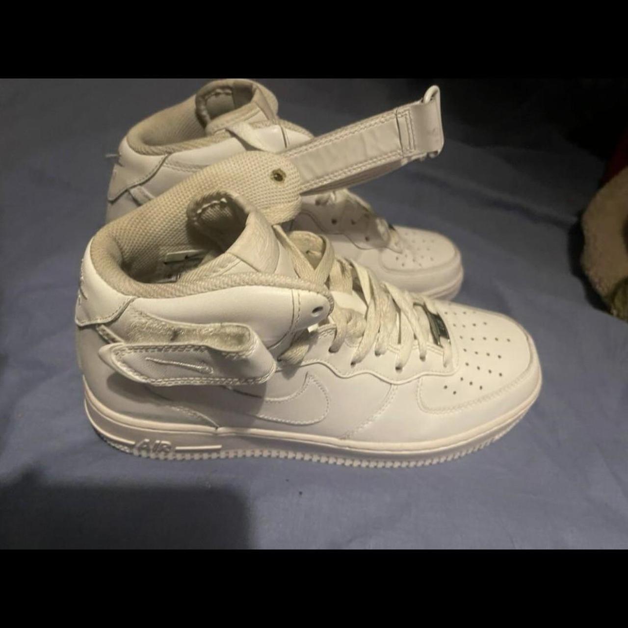 nike air force white mid
