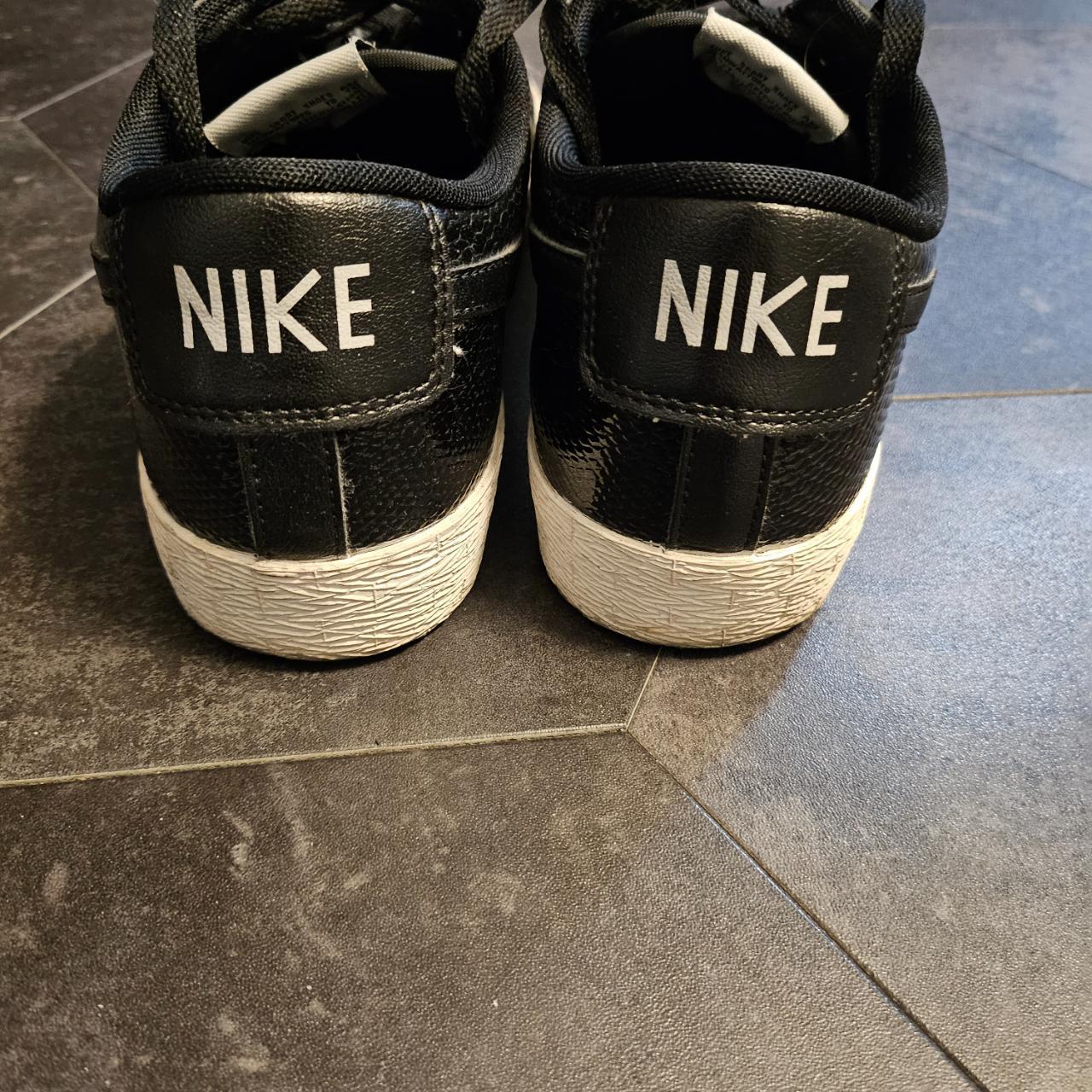 nike snake print sneakers