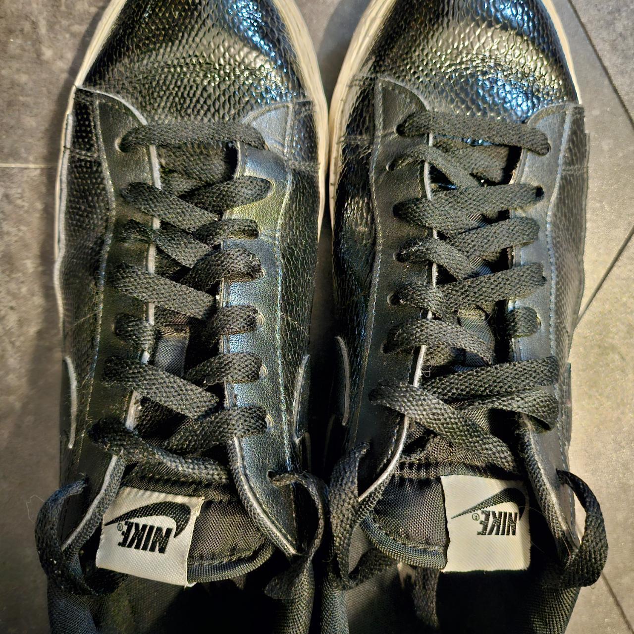 nike snake print sneakers