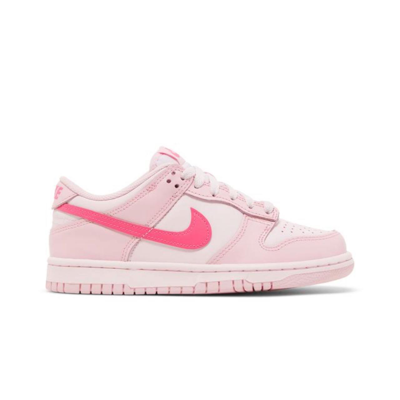 Dunk Low Triple Pinks worn once - Depop