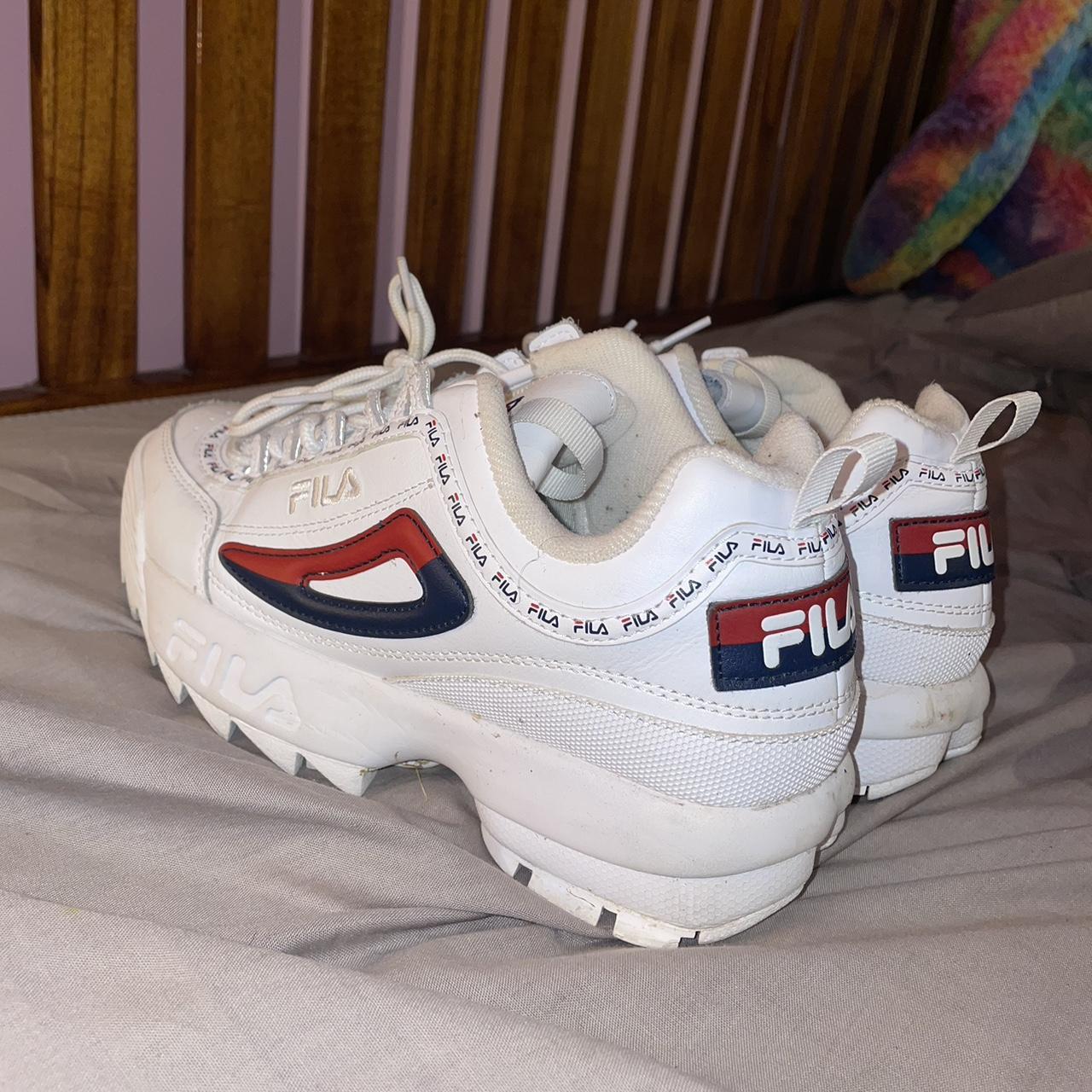 Fila disruptor cheap size 6 womens