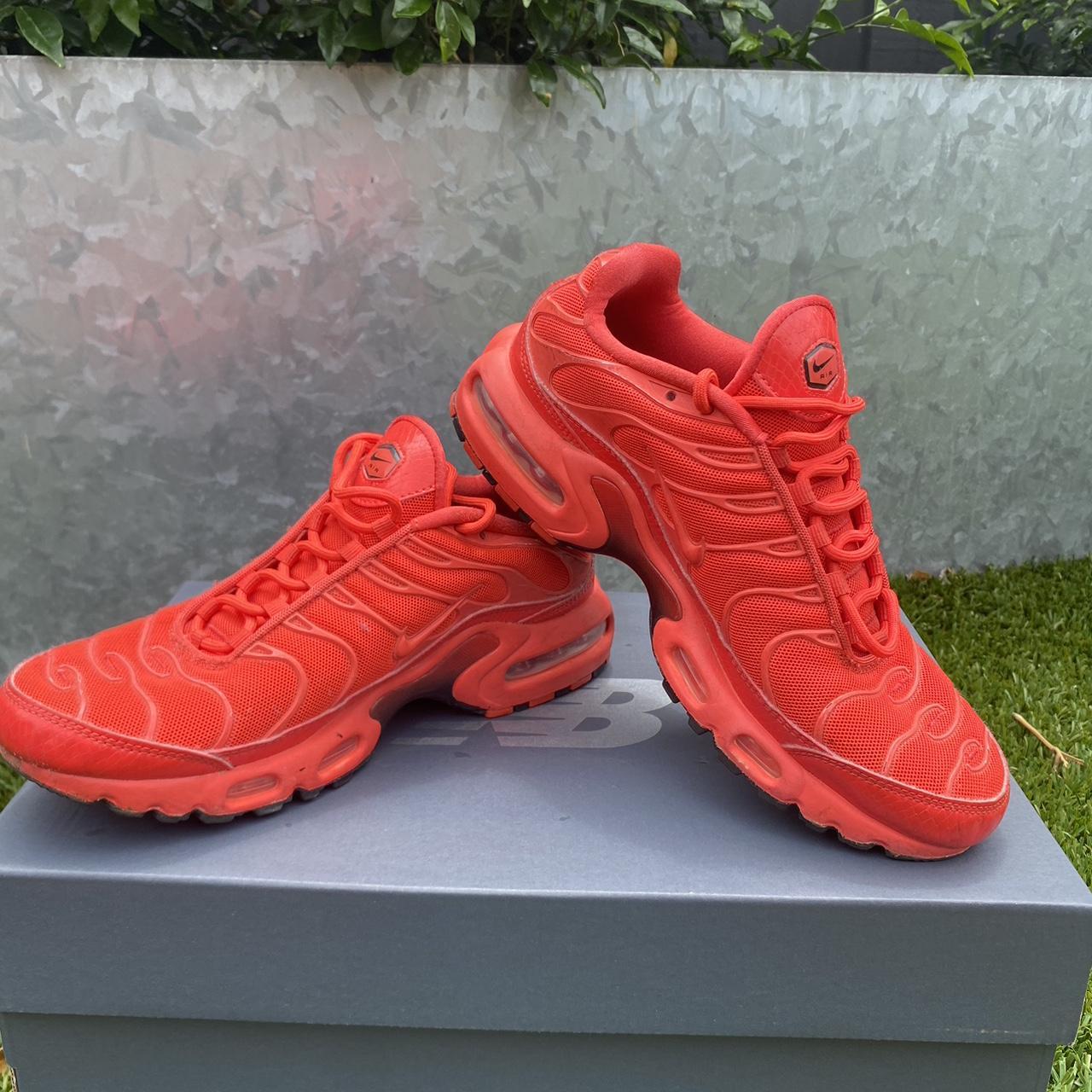 Tns triple hot sale red