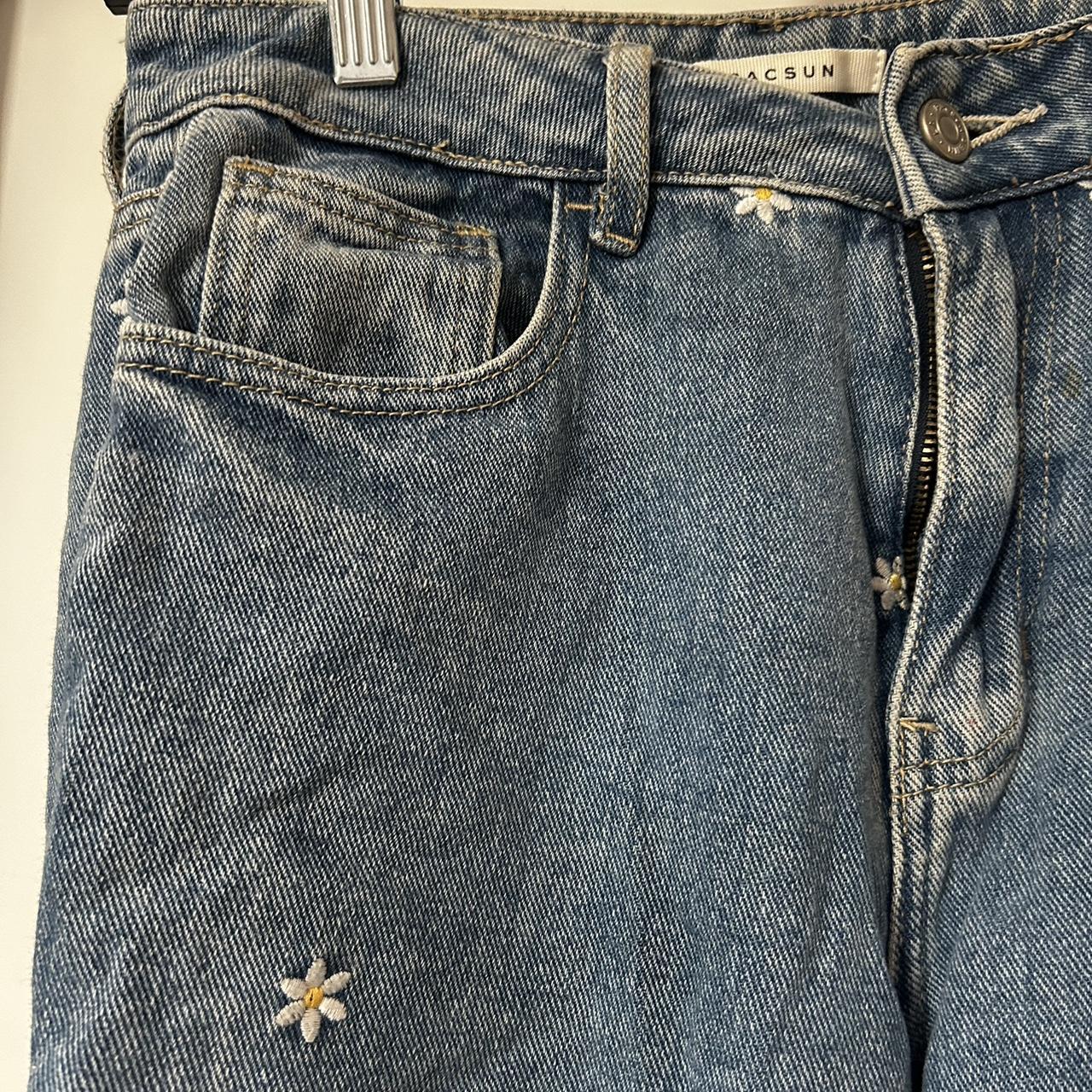 Pacsun daisy embroidered mom jeans Worn a couple... - Depop
