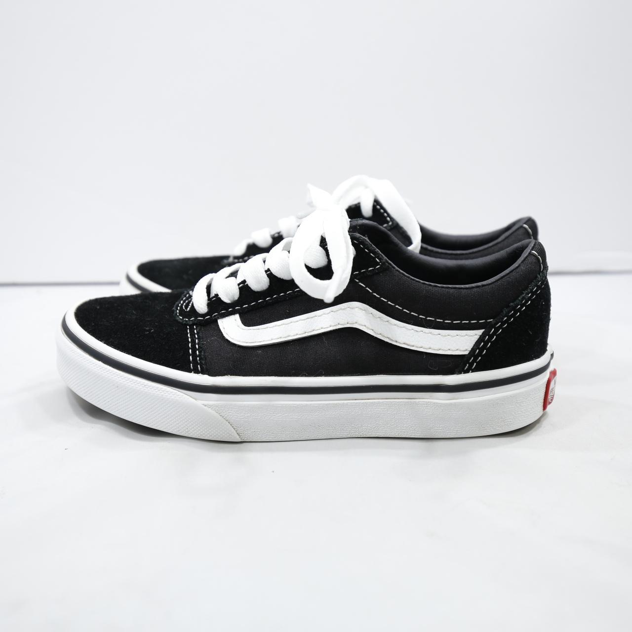 Vans black on sale suede low-top shoes