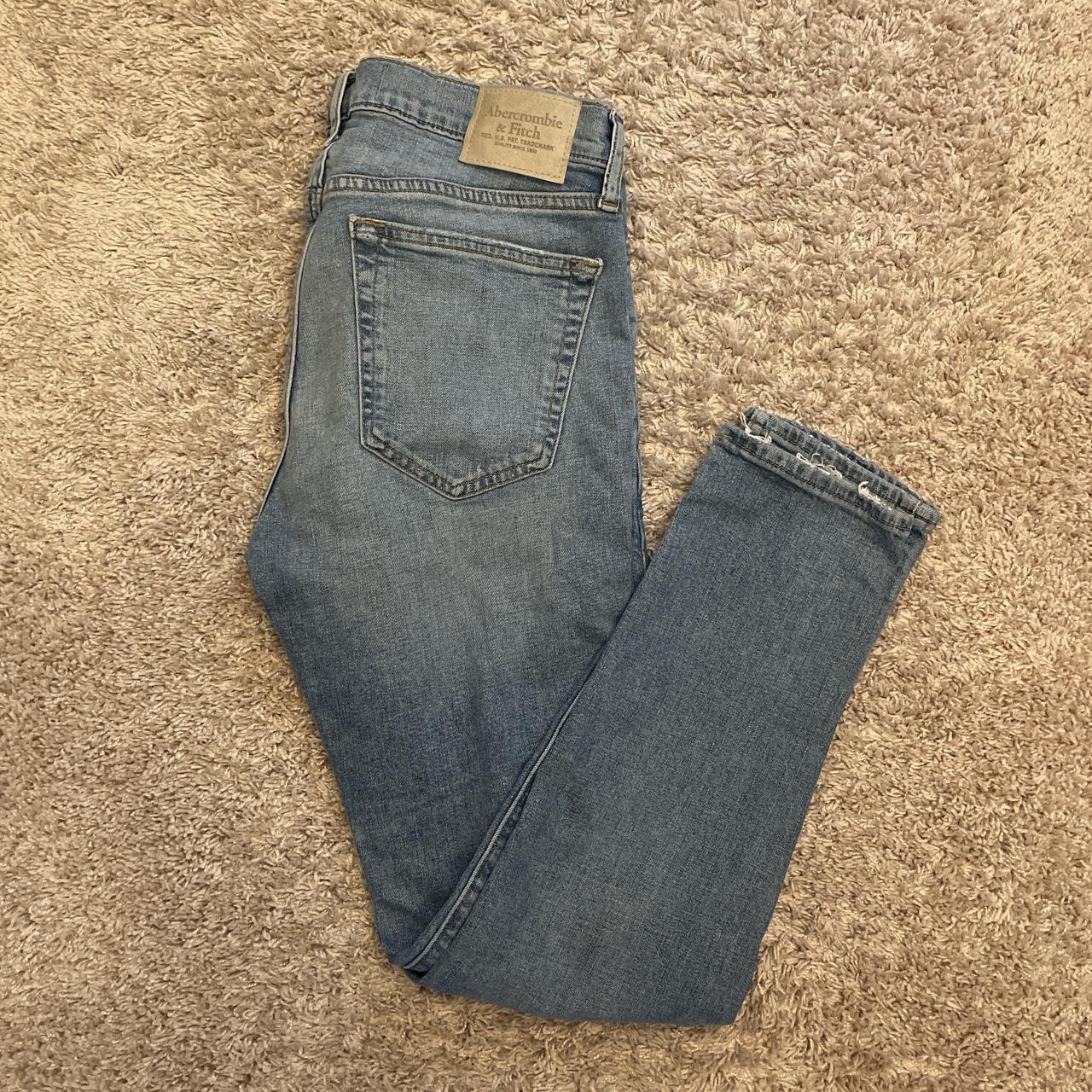 Abercrombie & fitch hot sale ripped jeans