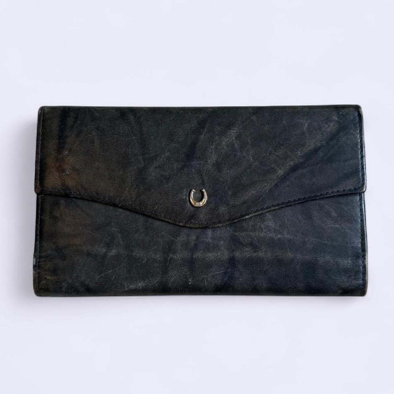item listed by girlwithapearlearring_