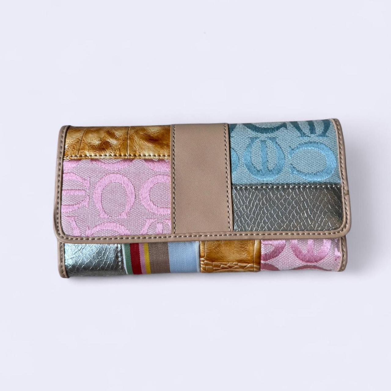 item listed by girlwithapearlearring_