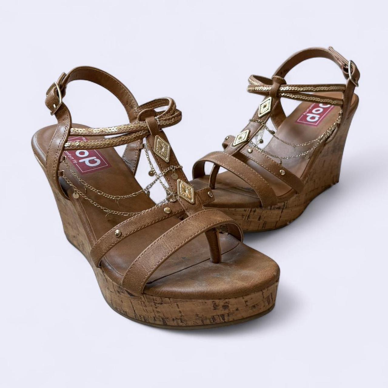 item listed by girlwithapearlearring_