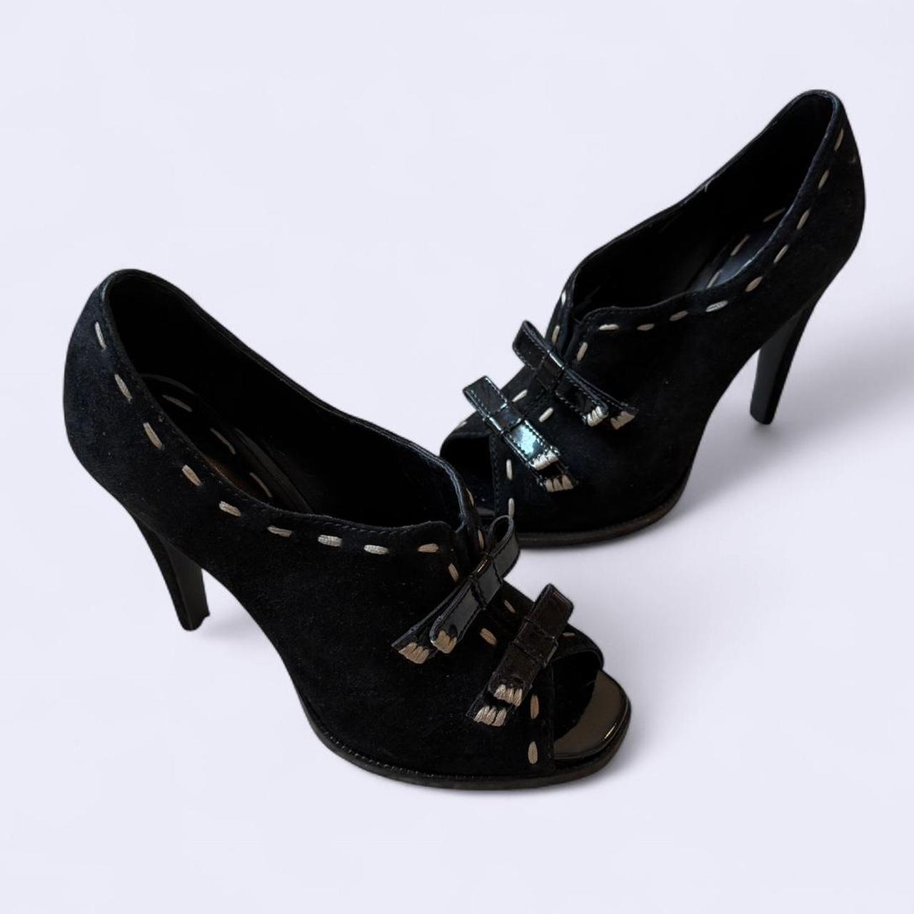 item listed by girlwithapearlearring_