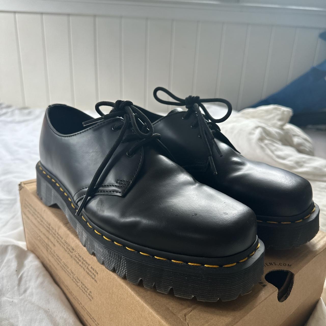 dr martens cube flex