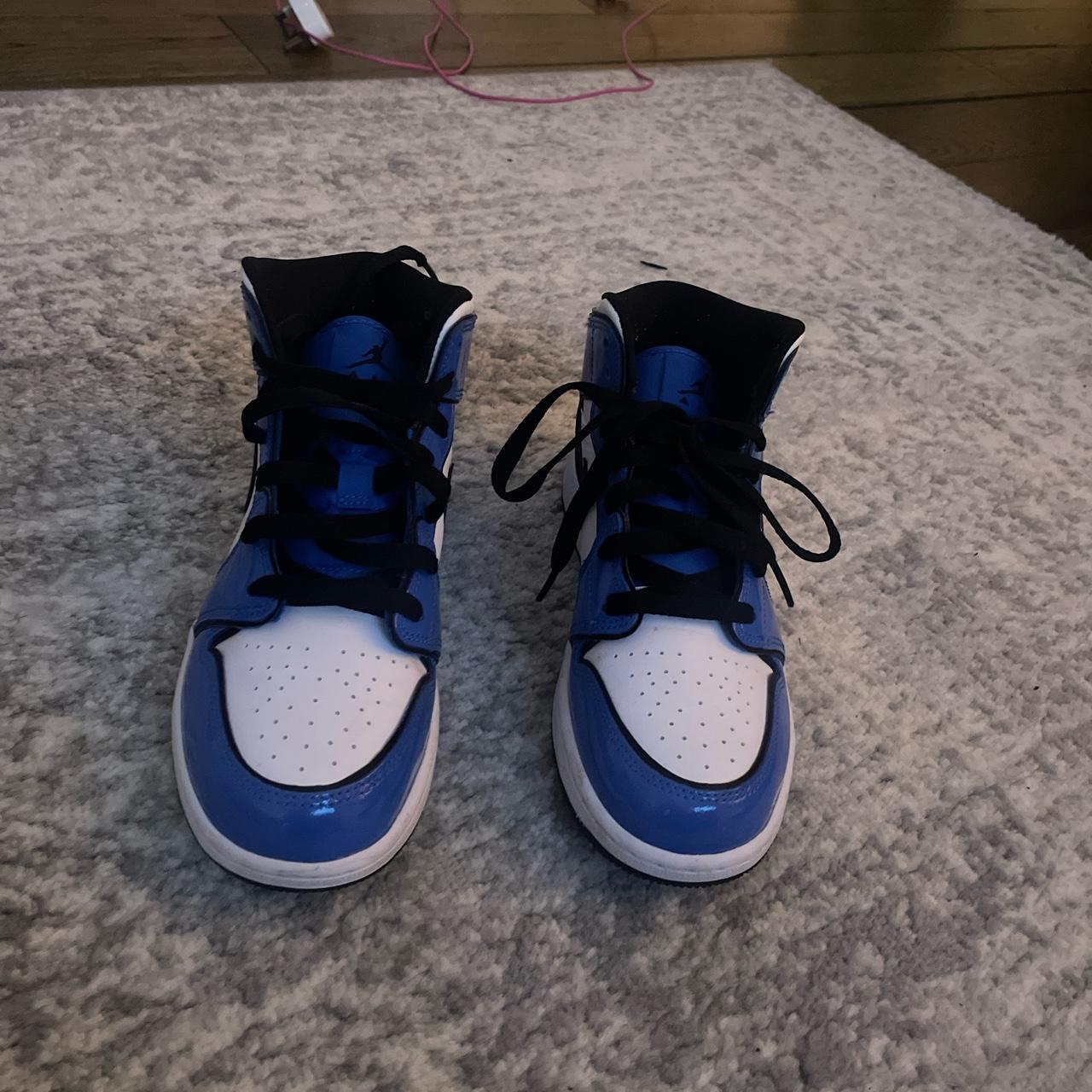 blue and white jordan 1s