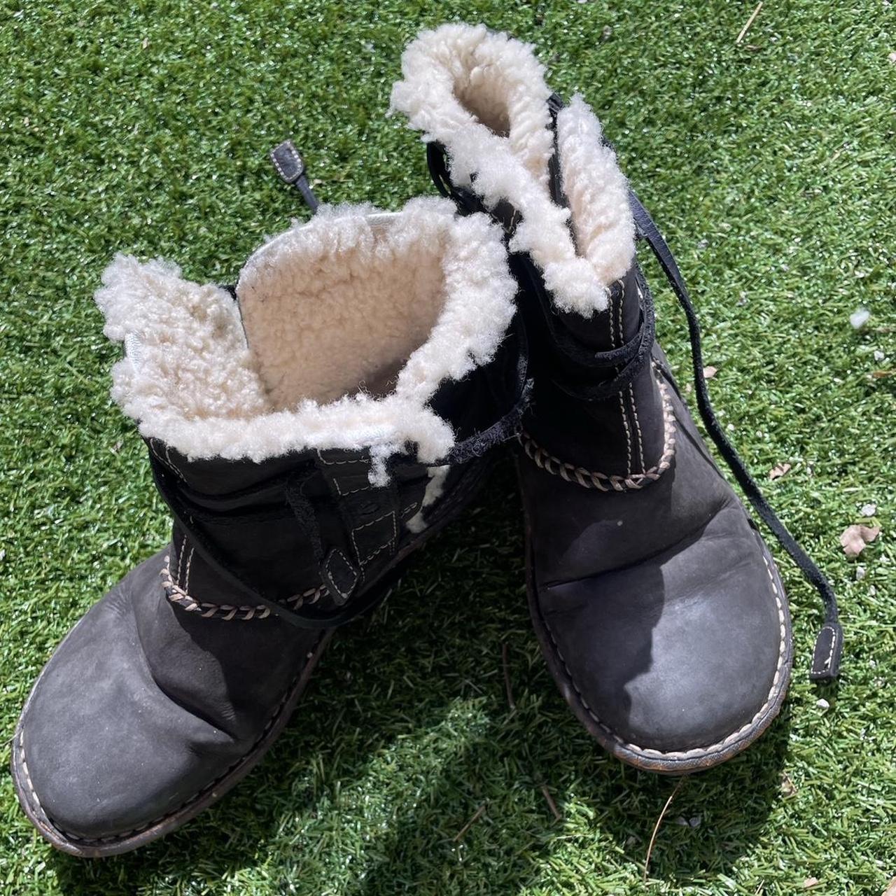 Ugg australia women's akadia deals winter boots