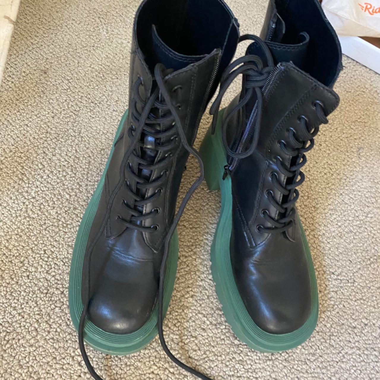 MNG Combat Practically new Size 40