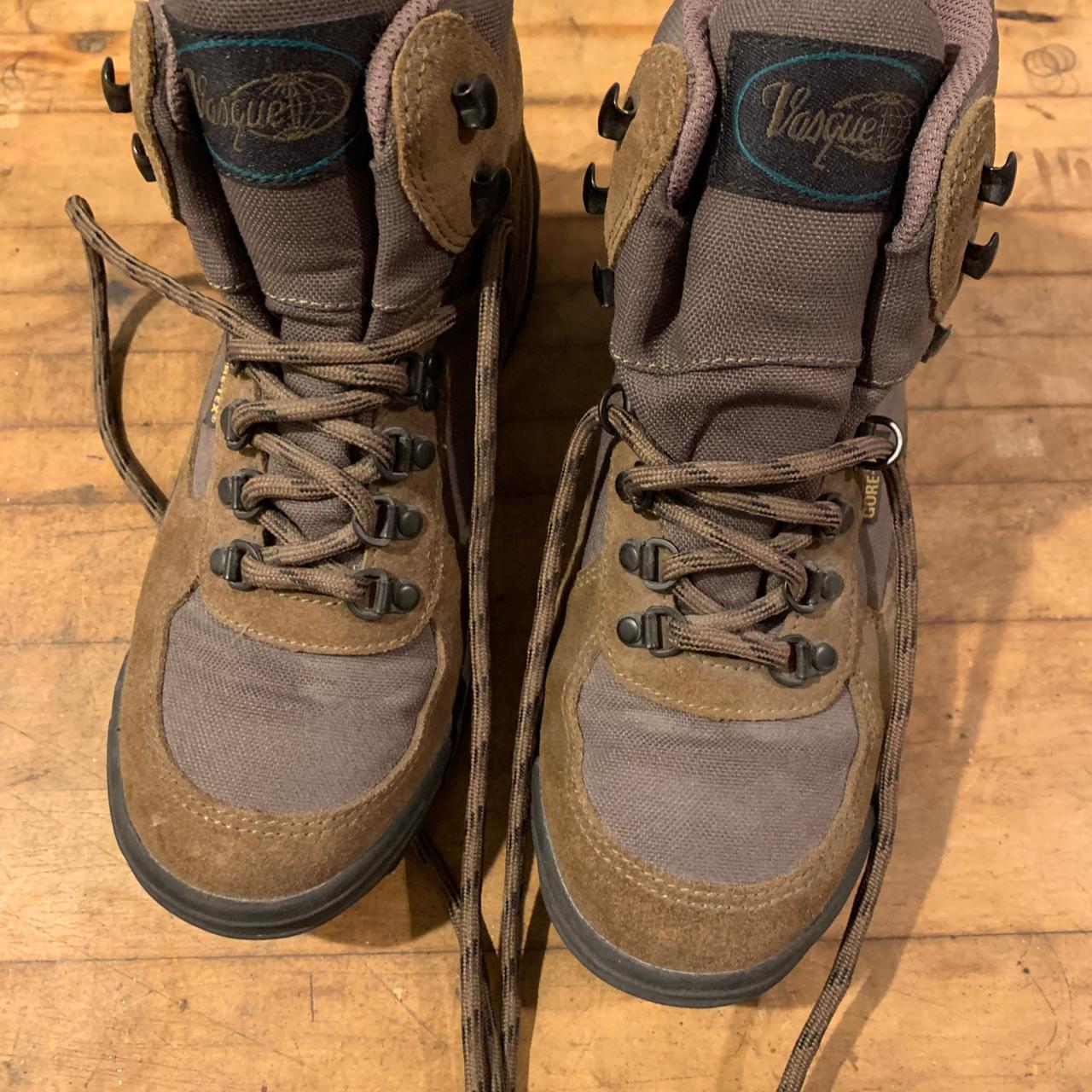 vasque vibram hiking shoes