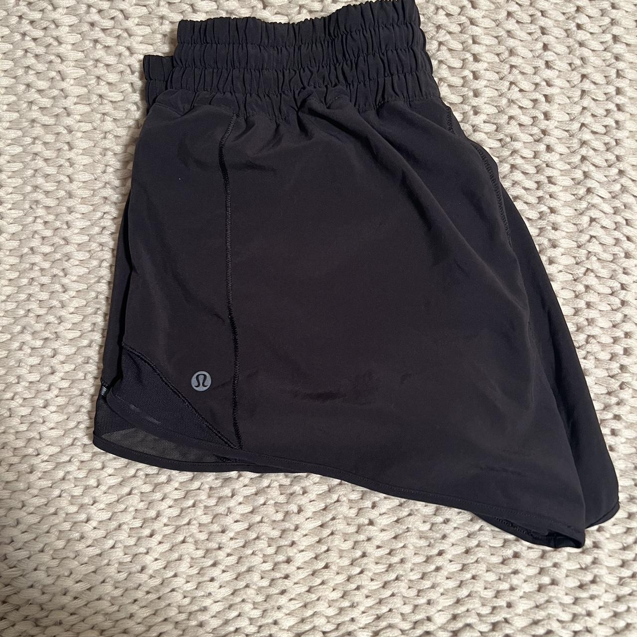 Black lululemon hotty hot shorts - Depop