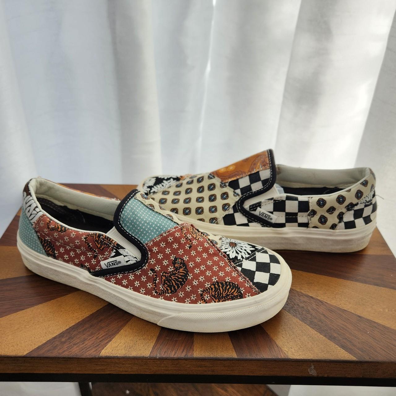 Slip on hot sale tiger vans